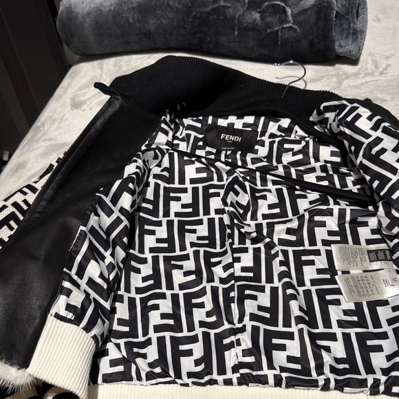 Fendi Monogram Black and White Fur Jacket - Picture 4 of 7